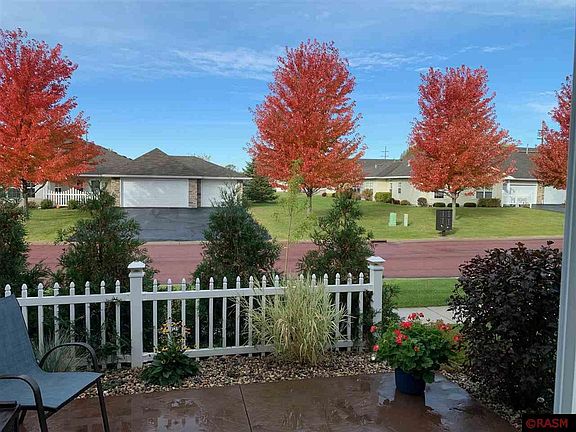 2nd image of 113 Sugar Loaf Dr