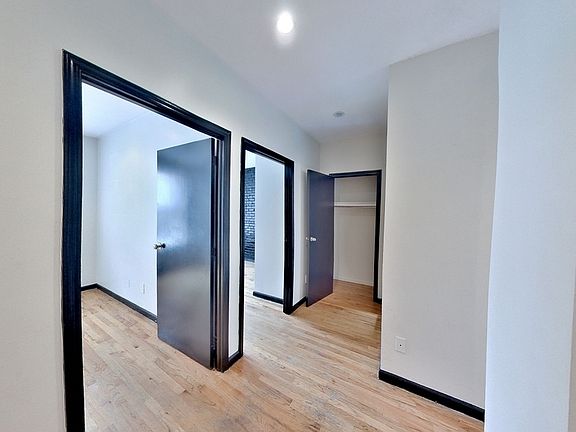 2nd image of 85 Pitt St APT 9A