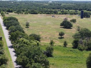 2451 Sarra Ln, Poolville, TX 76487