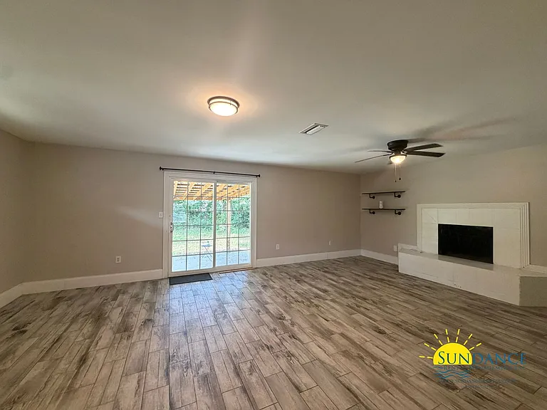 219 Pilgrim Ave — Photo 5