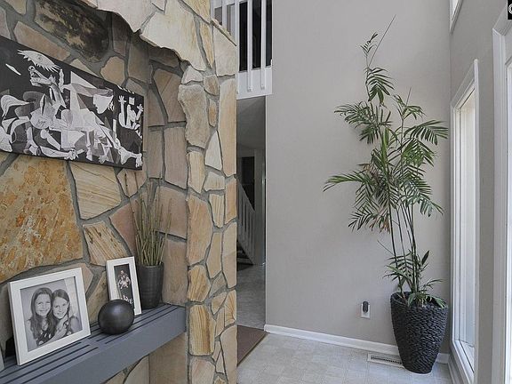 4th image of 1056 Lofty Pine Dr