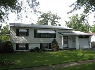 378 Tee Ln, Carpentersville, IL 60110