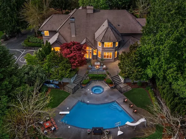 23233 257th Avenue SE, Maple Valley, WA 98038
