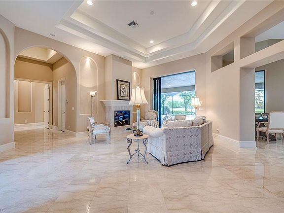 4th image of 631 Venezia Grande Dr