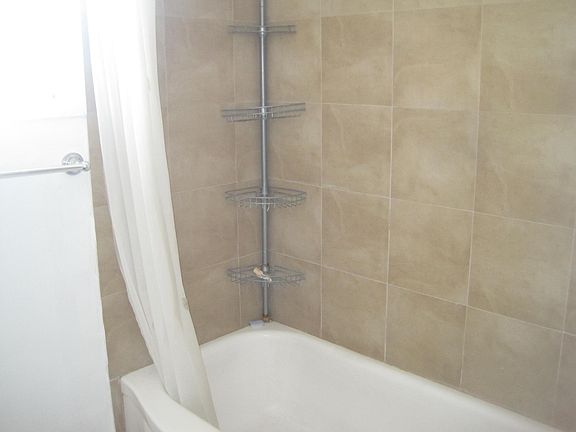 5th image of 1605 Greenport Ave APT B