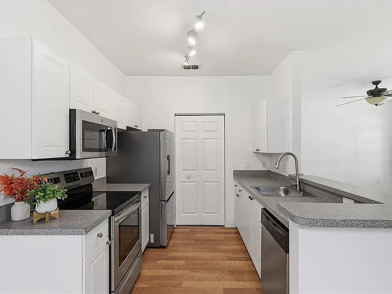 858 Grand Regency Point #103 — Photo 9
