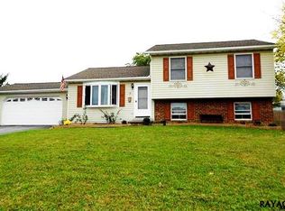 16 Little Knoll Dr, Hanover, PA