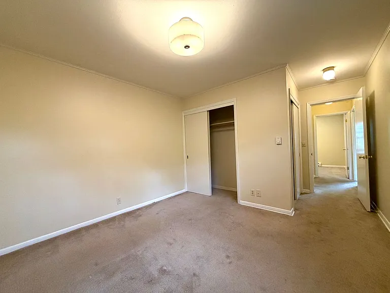 5272 SW Scholls Ferry Rd — Photo 13