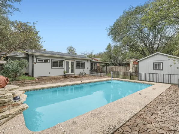 2204 Falcon Hill Dr, Austin, TX 78745