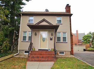 108 Roosevelt St, Roselle Park, NJ 07204