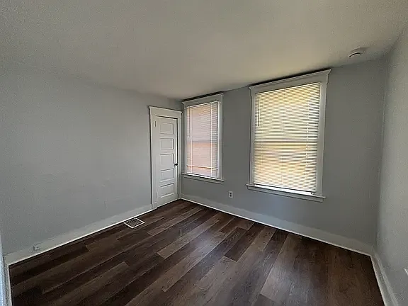 90 Pond St — Photo 4