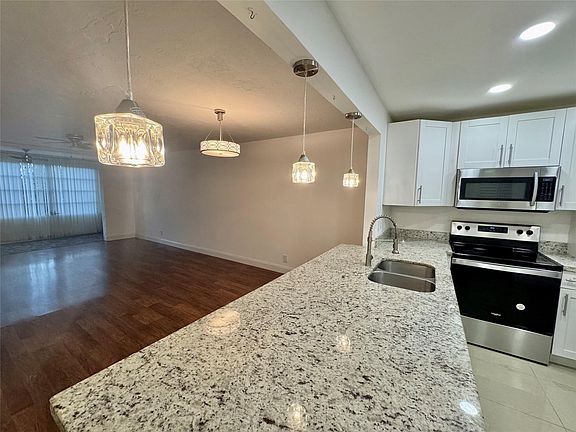 2nd image of 2821 Somerset Drive #216