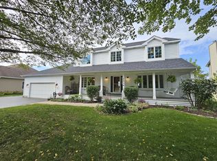 1214 Gerry St, Woodstock, IL 60098