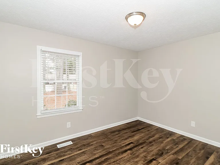 1715 Straw Valley Rd — Photo 12
