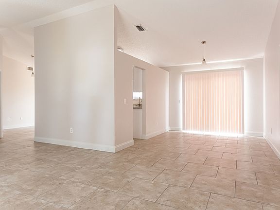 2nd image of 1641 SW Cameo Blvd