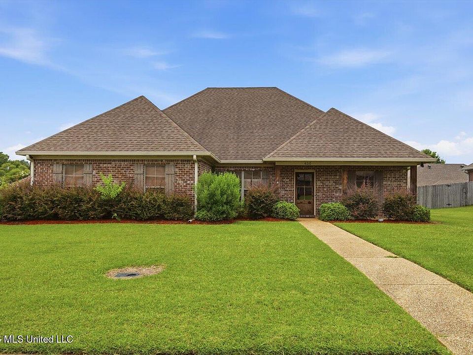 1st image of 430 Rolling Hills Cir