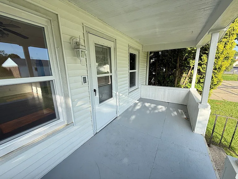 2311 W Main St — Photo 4
