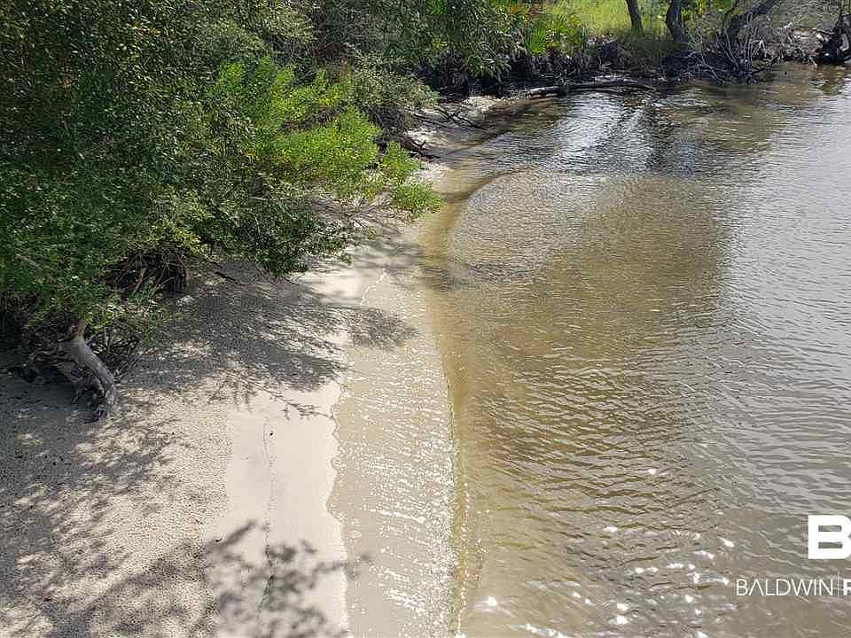 2nd image of 1200 W Lagoon Ave
