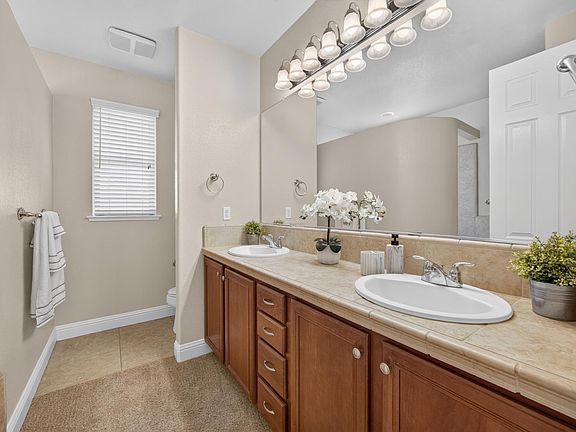 5th image of 8221 Ashcrest Ln