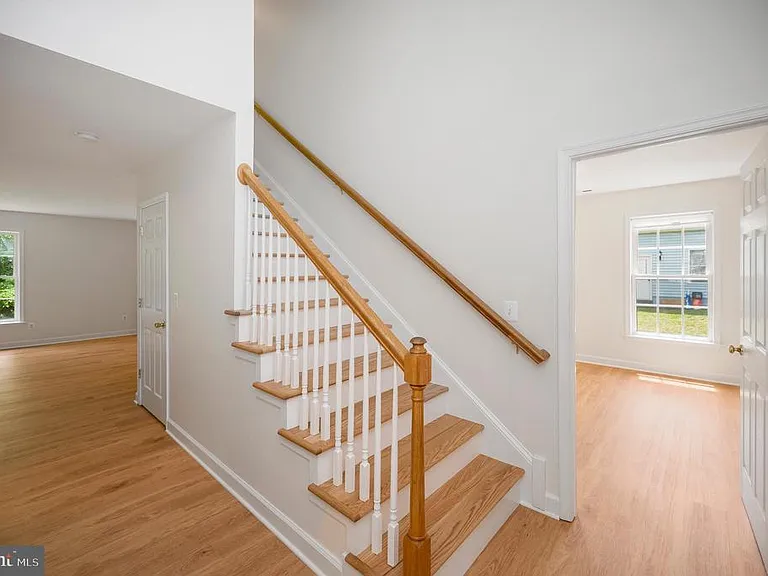 110 Parliament St — Photo 10
