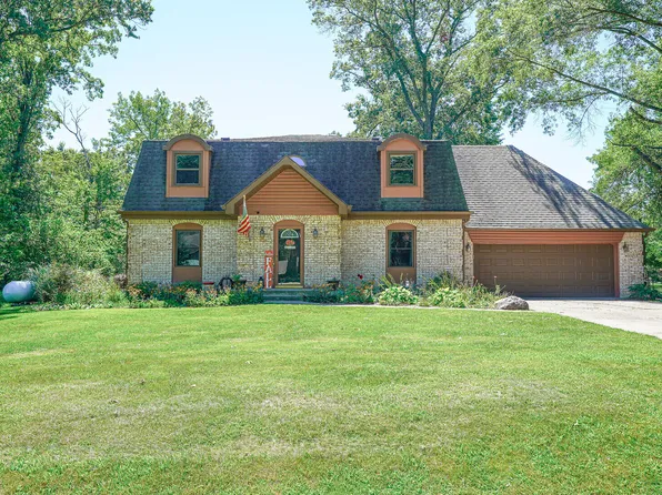6823 W Byron Dr, Fountaintown, IN 46130
