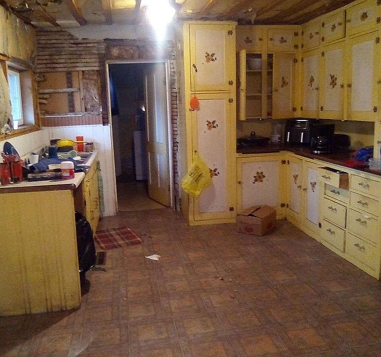 2nd image of 4792 State St