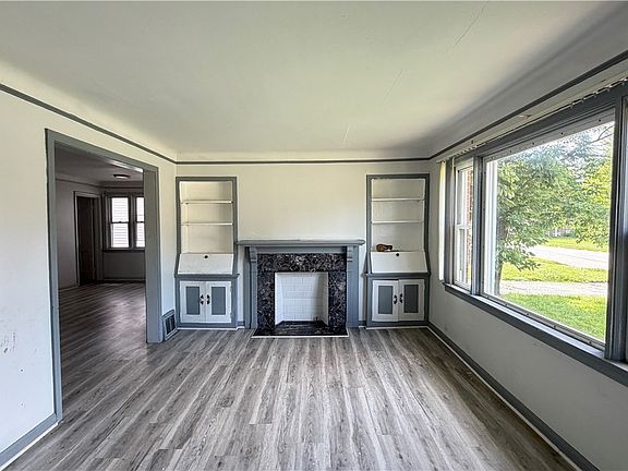 3rd image of 14901 Milverton Rd