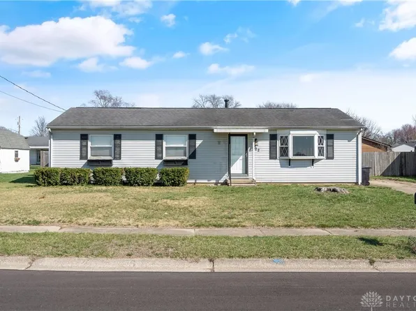 902 Pierson Rd, Trenton, OH 45067