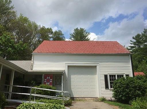 3rd image of 328 Auburn St