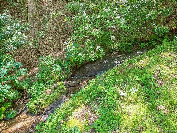 3rd image of 95 Sound Vista Ln