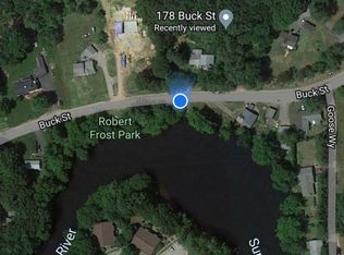 176 Buck St, Suncook, NH 03275