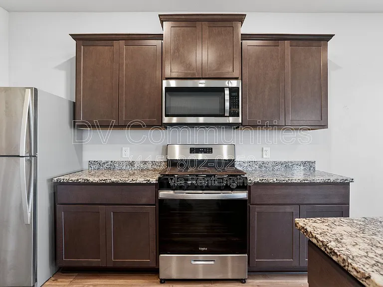 1712 Amaranth Ln — Photo 13