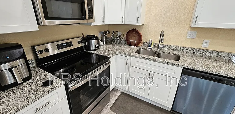 3117 Argonne Ave — Photo 6
