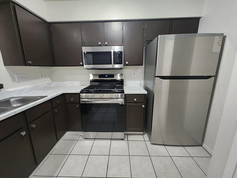 3804 Rocky Hollow Trl #A