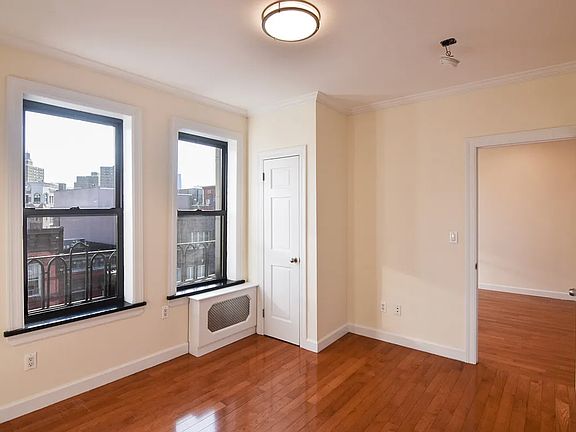 5th image of 191 S 9th St Unit 27