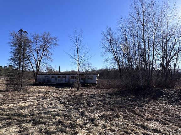 5th image of 320 Sartwell Rd