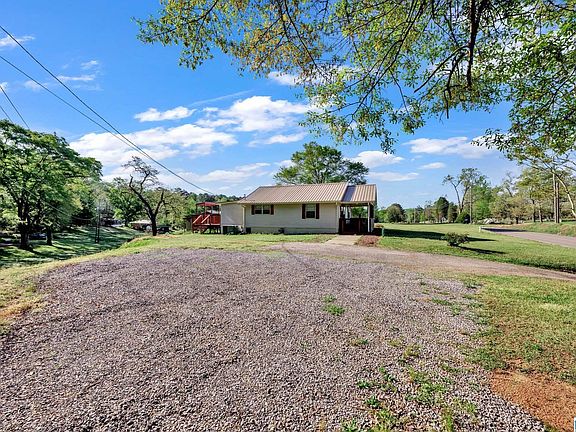 4th image of 8651 Stouts Rd