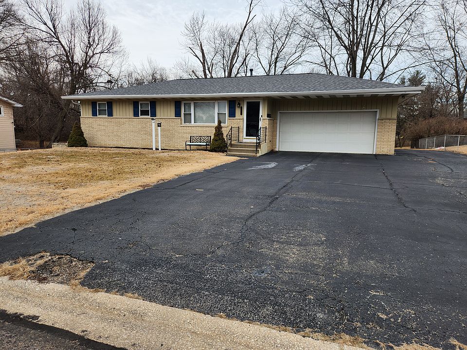 1st image of 1033 W Bellehaven Ln