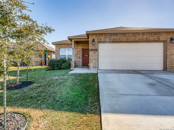 13122 Heathers Mist St, St Hedwig, TX 78152