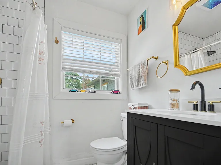 5226 Pomander Rd — Photo 15