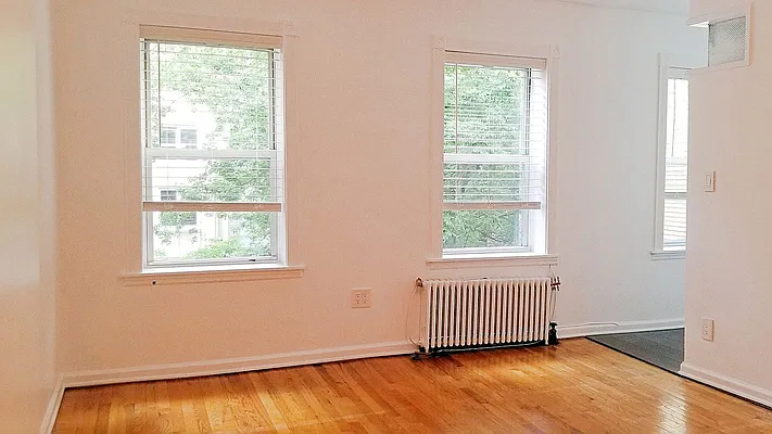 Rented by Domus Realty | media 7