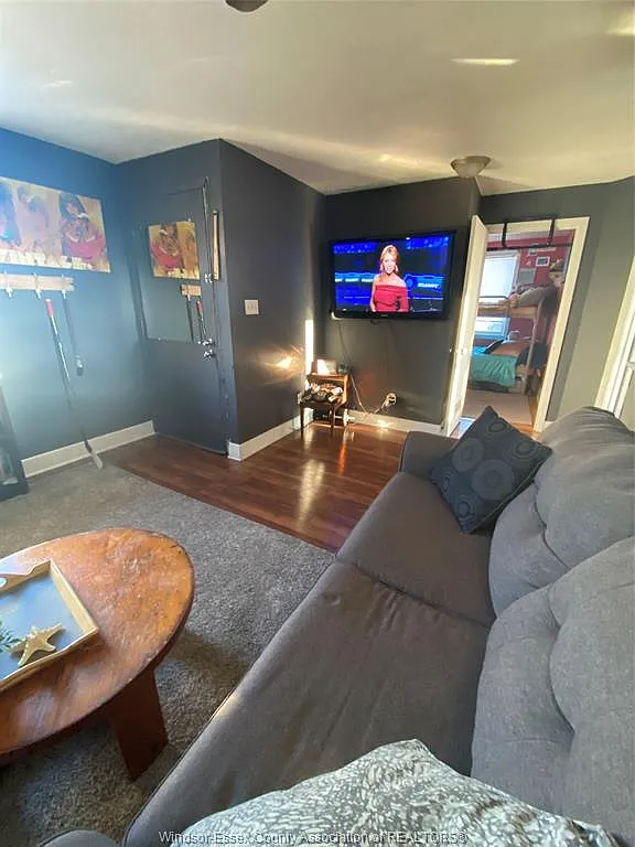 2 bed, $1,400 — Photo 3