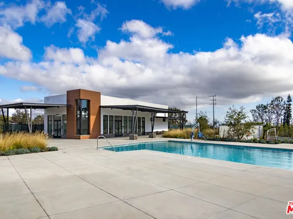 1697 Constellation Dr, Los Angeles, CA 90732