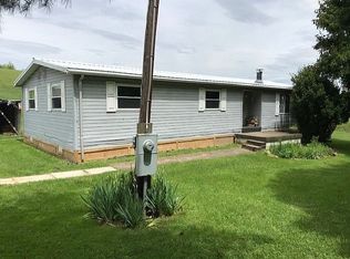 157 Smith Rd, Hookstown, PA 15050