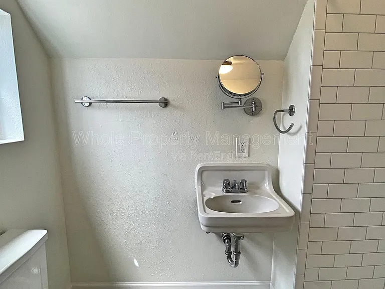 715 Elati St — Photo 20