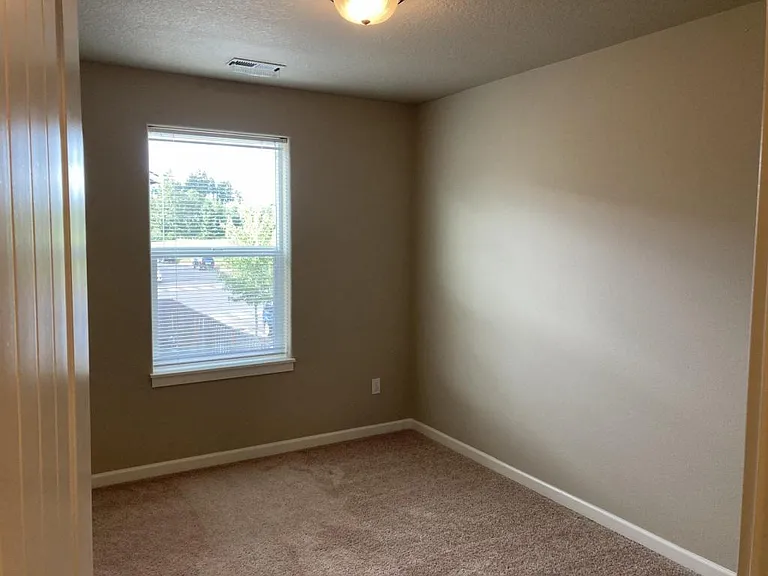 2555 Carson Loop — Photo 5