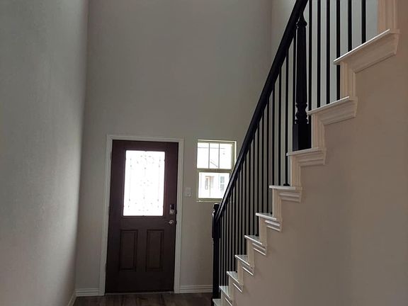 4th image of 1617 Briar Hunt Dr