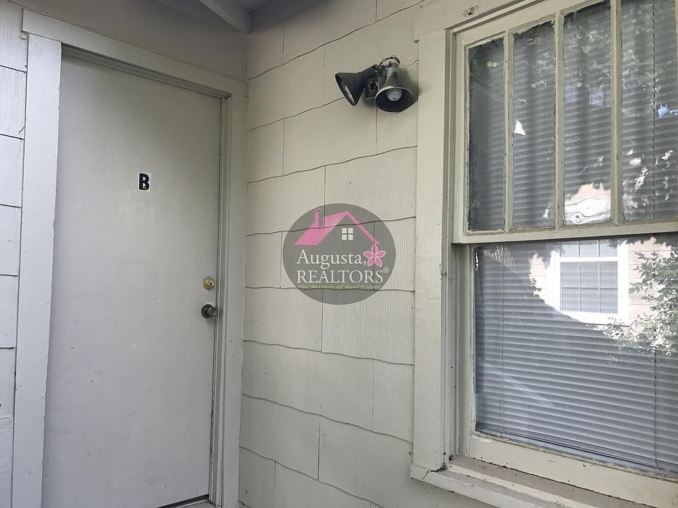 1st image of 609 En15th B