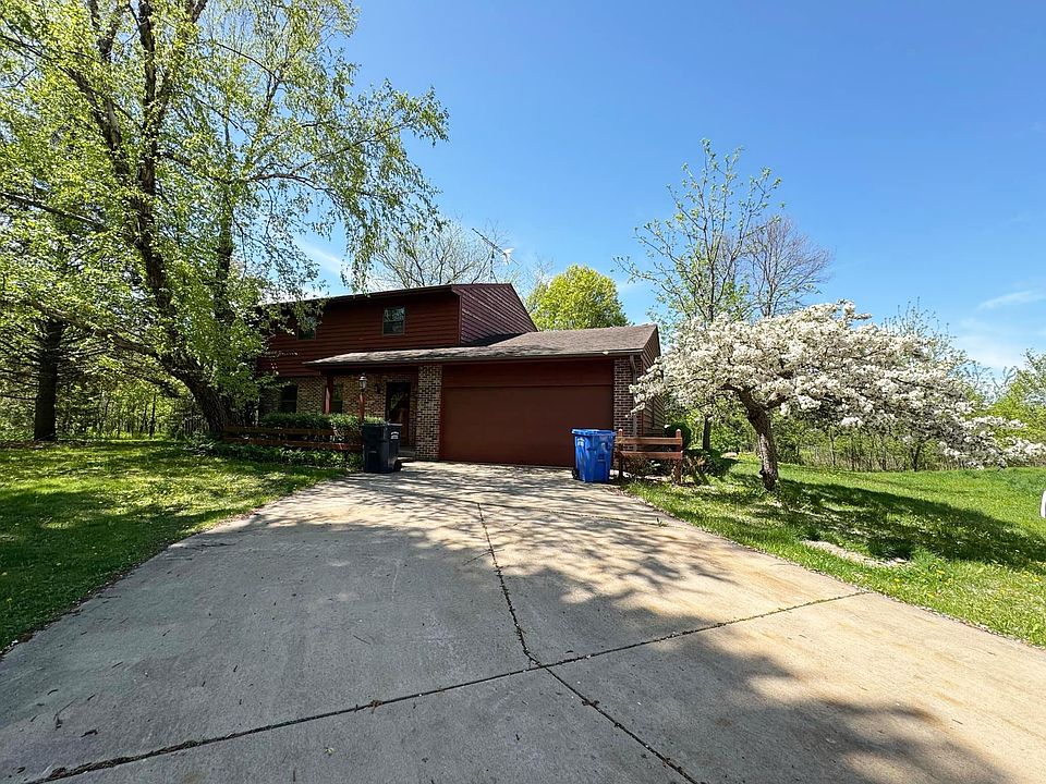1st image of W225 Zacharias Dr