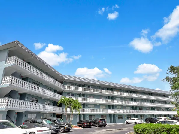 801 NE 18th Court #208, Fort Lauderdale, FL 33305